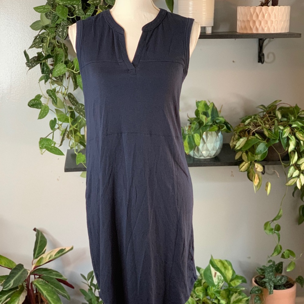 Athleta sleeveless navy dress
